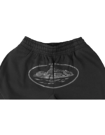 corteiz-alcatraz-shorts-triple-black