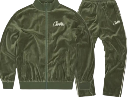 corteiz-vvs-velour-tracksuit-green